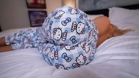 Step Son's Hard Cock Wakes Mom, Helps Milf Cum Fast