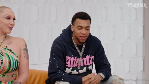 Alexis Andrews Double Penetration and Plug Play Chat