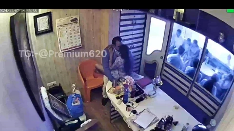 Ashok Kharat Captioned Viral Clip, Premium TG